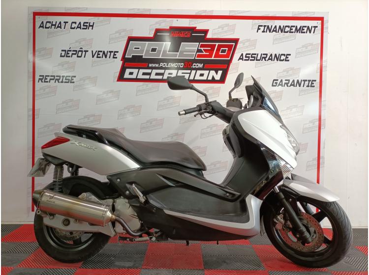 YAMAHA X-MAX 125
