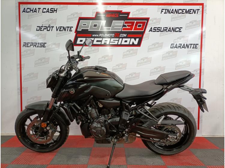 YAMAHA MT-07 (149€/mois*) (garantie 1an)