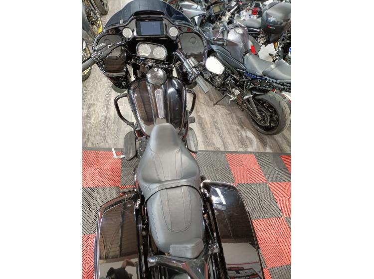 HARLEY-DAVIDSON TOURING ROAD GLIDE 1868