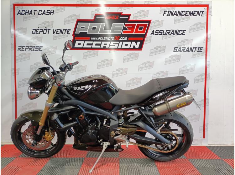 TRIUMPH STREET TRIPLE 675
