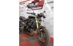 TRIUMPH STREET TRIPLE 675