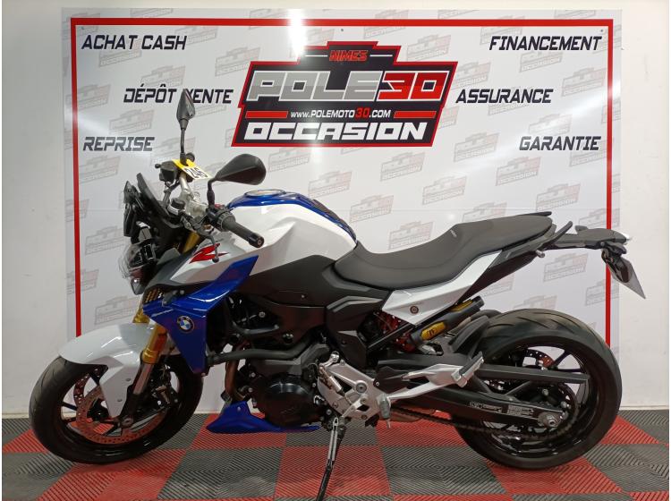 BMW F 900 R (165€/mois*) (garantie 1an)