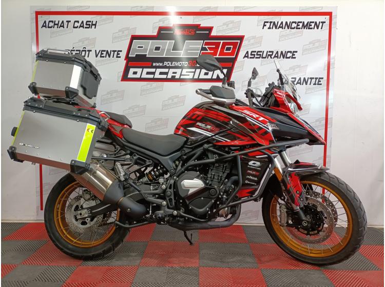 QJ MOTOR SRT 800 SX (145€/mois*) (garantie constructeur)