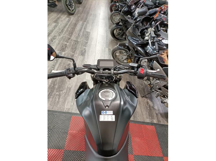 HONDA CB 125 R