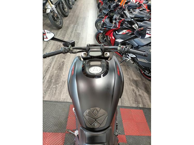 DUCATI DIAVEL DARK