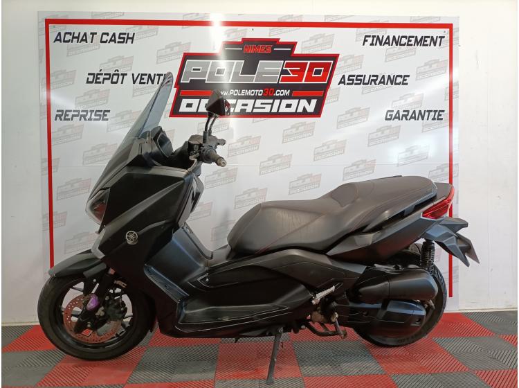 YAMAHA X-MAX 125