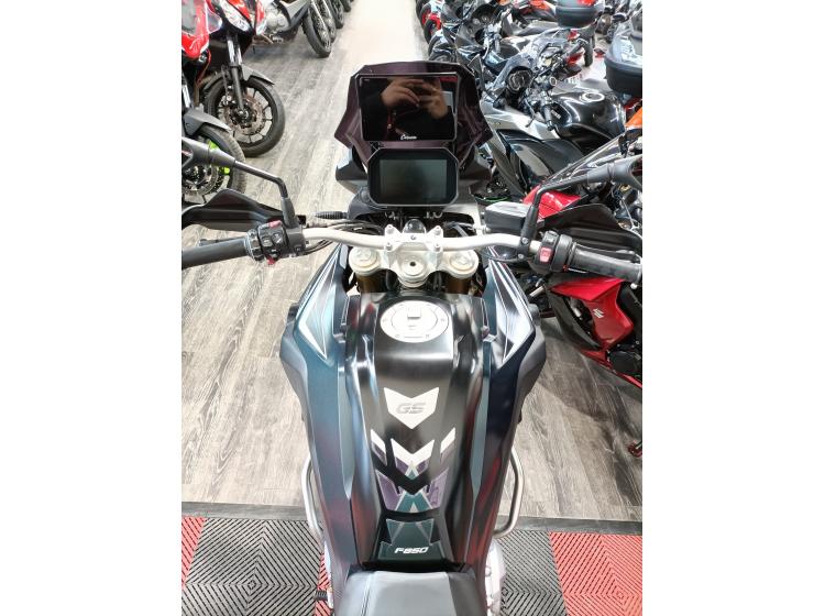 BMW F 850 GS (174€/mois*) (garantie 1an)