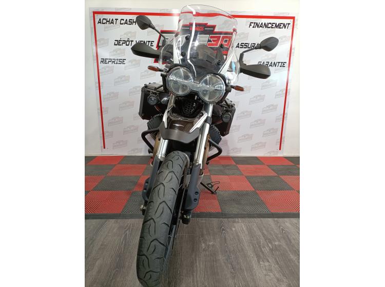 MOTO GUZZI V85 TT 850 GUARDA D'ONORE