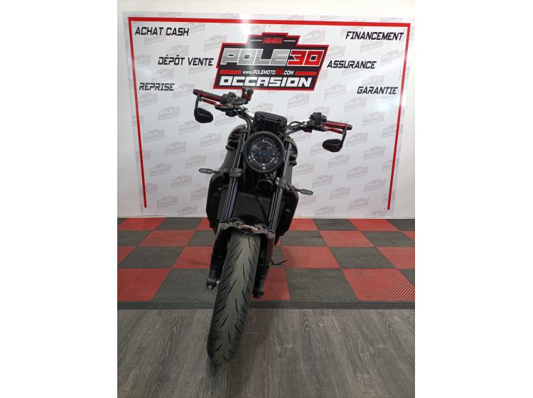 YAMAHA XSR 900