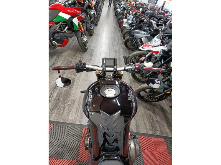 YAMAHA XSR 900