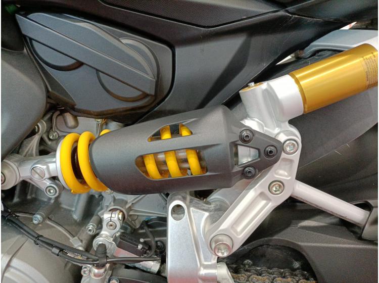 DUCATI STREETFIGHTER V2 (244€/mois*) (garantie 1an)