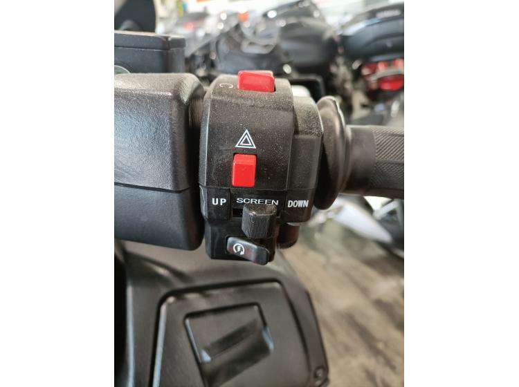 SUZUKI BURGMAN 650 EXECUTIVE