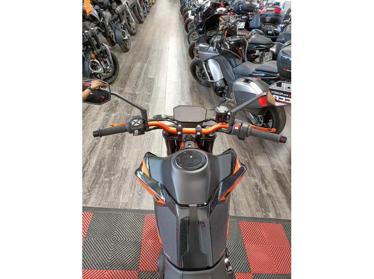 KTM 890 DUKE R (186€/mois*) (garantie 1an)