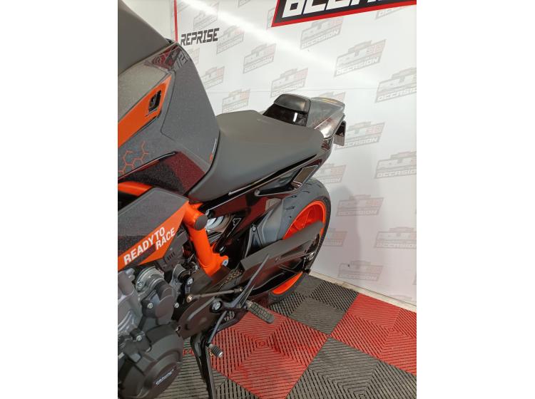 KTM 890 DUKE R (186€/mois*) (garantie 1an)
