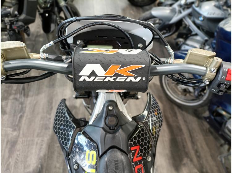 SUR-RON STORM BEE ENDURO/SUPER MOTARD